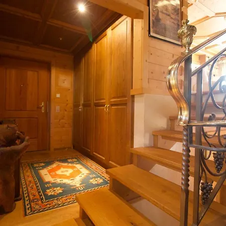 Chalet Swiss Chalet For 8 People - Luxury And Charm Crans-Montana